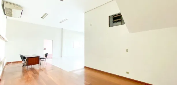 Casa Comercial para venda ou aluguel, 730m² no Lago Igapó, Londrina