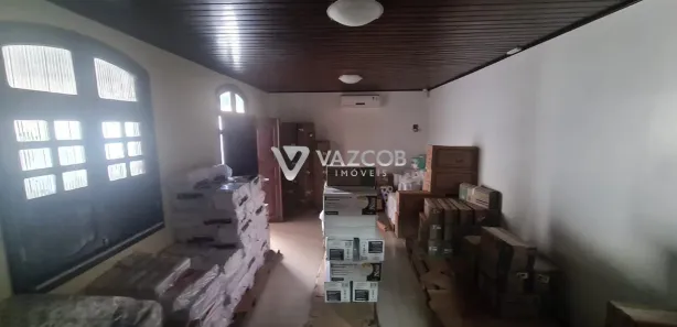 Galpão / Depósito / Armazém com 5 Quartos à venda, 950m² no Águas Lindas, Ananindeua