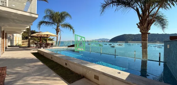 Sobrado com 3 Quartos à venda, 530m² no Gravatá, Penha