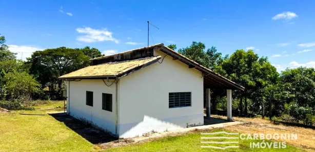 Fazenda / Sítio / Chácara com 3 Quartos à venda, 130m² no Chácara Marambaia, Caçapava