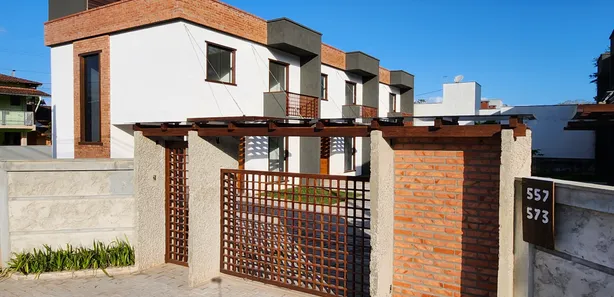 Sobrado com 3 Quartos à venda, 92m² no Centro, Itapoá