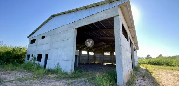 Galpão / Depósito / Armazém com 2 Quartos à venda, 1500m² no Diácono João Luiz Pozzobon, Santa Maria