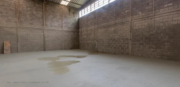 Galpão / Depósito / Armazém à venda, 300m² no Jardim Canadá, Nova Lima