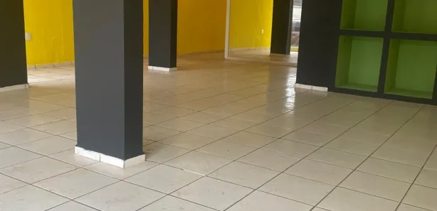 Loja / Salão / Ponto Comercial com 1 Quarto para alugar, 227m² no Centro, Araras