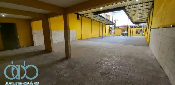Loja / Salão / Ponto Comercial para alugar, 300m² no Centro, Queimados
