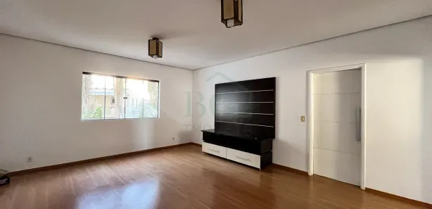 Apartamento com 2 Quartos para alugar, 56m² no Centro, Poços de Caldas