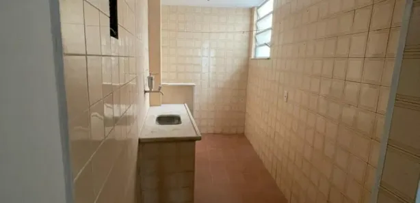 Kitnet com 1 Quarto para alugar, 45m² no Centro, São Gonçalo