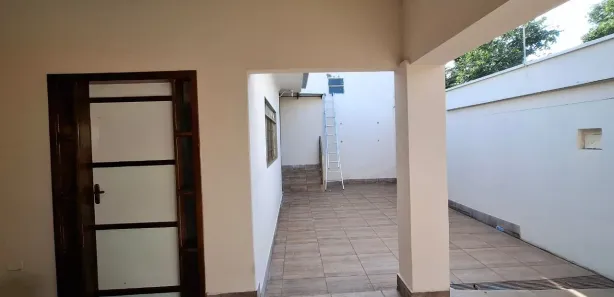Casa com 3 Quartos para alugar, 300m² no Residencial São Paulo, Presidente Prudente