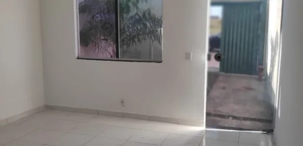 Casa com 2 Quartos para alugar, 61m² no Setor Solange, Trindade