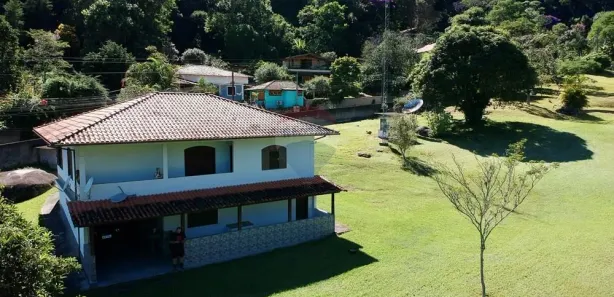 Fazenda / Sítio / Chácara com 5 Quartos à venda, 312m² no Corrêas, Petrópolis