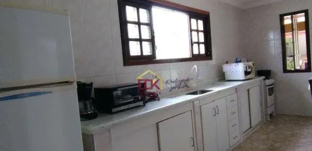 Casa de Condomínio com 4 Quartos à venda, 240m² no Cooperi, Guaratinguetá