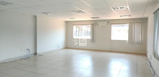 Loja / Salão / Ponto Comercial para alugar, 379m² no Niterói, Volta Redonda