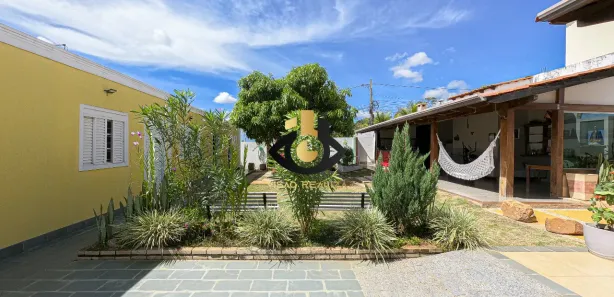 Casa de Condomínio com 3 Quartos à venda, 350m² no Setor Habitacional Arniqueira, Brasília