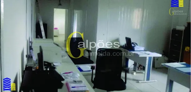 Galpão / Depósito / Armazém para alugar, 740m² no Chácara Holiday, Itaquaquecetuba