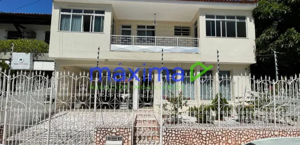 Casa com 4 Quartos para alugar, 300m² no São José, Aracaju
