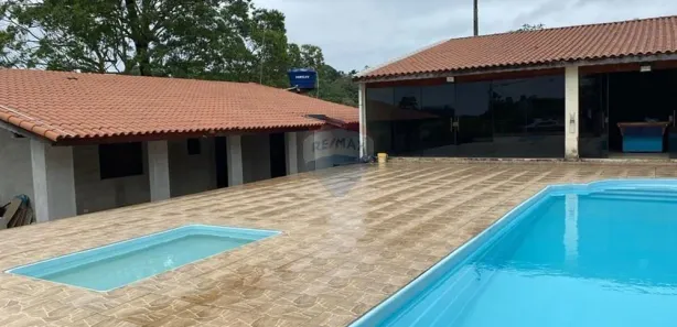 Fazenda / Sítio / Chácara com 5 Quartos para alugar, 1000m² no Chácaras Duchen, Suzano