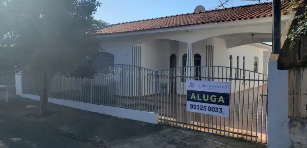 Casa com 3 Quartos para alugar, 113m² no Jardim América, Maringá