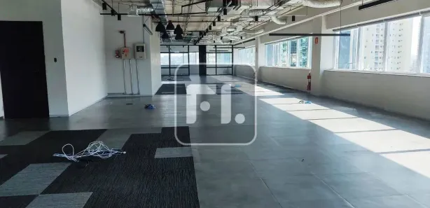 Conjunto Comercial / Sala para alugar, 350m² no Vila Olímpia, São Paulo