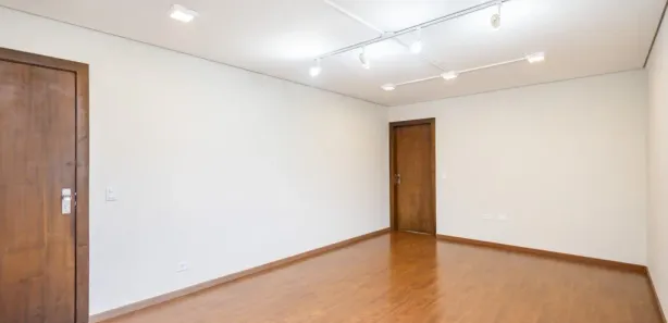 Conjunto Comercial / Sala para alugar, 120m² no Bigorrilho, Curitiba