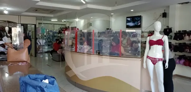 Galpão / Depósito / Armazém à venda, 327m² no Centro, Aracaju