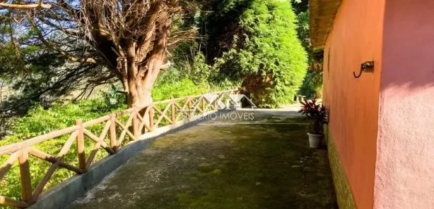 Fazenda / Sítio / Chácara com 3 Quartos à venda, 120m² no Araras, Petrópolis