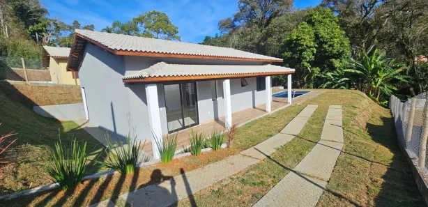 Fazenda / Sítio / Chácara com 3 Quartos à venda, 1000m² no , Mairinque