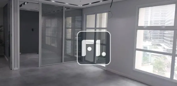 Conjunto Comercial / Sala para alugar, 185m² no Vila Cordeiro, São Paulo