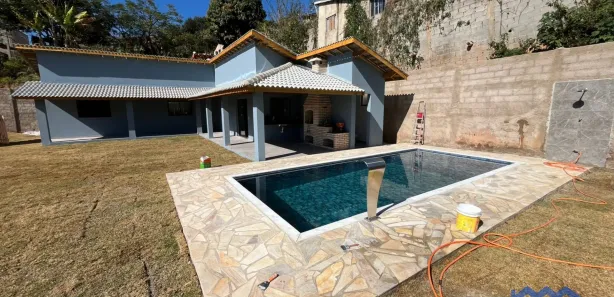 Fazenda / Sítio / Chácara com 3 Quartos à venda, 580m² no , Mairinque