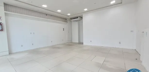 Loja / Salão / Ponto Comercial à venda, 39m² no Petrópolis, Natal