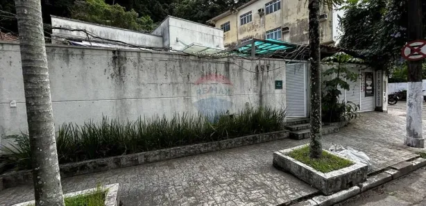 Hotel / Motel / Pousada com 10 Quartos à venda, 240m² no Pitangueiras, Guarujá