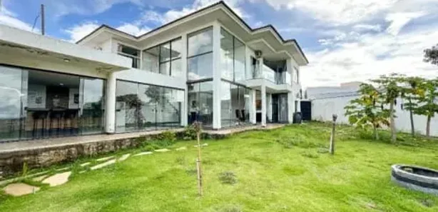 Casa de Condomínio com 5 Quartos à venda, 690m² no Região dos Lagos, Brasília