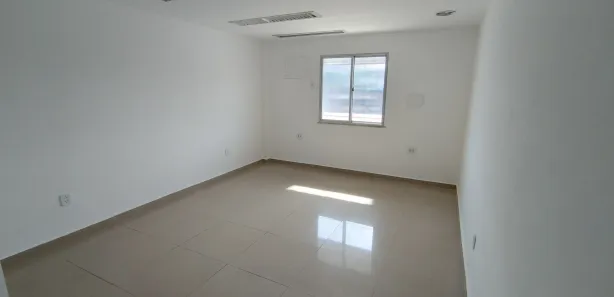 Conjunto Comercial / Sala para alugar, 25m² no Centro, Duque de Caxias