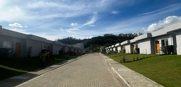 Casa de Condomínio com 3 Quartos à venda, 400m² no Centro, Guararema