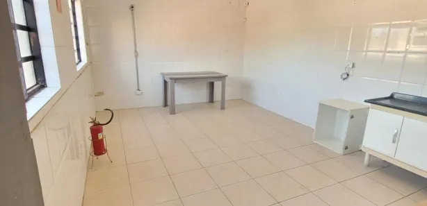 Galpão / Depósito / Armazém para venda ou aluguel, 880m² no Jardim Itapecerica, Itapecerica da Serra