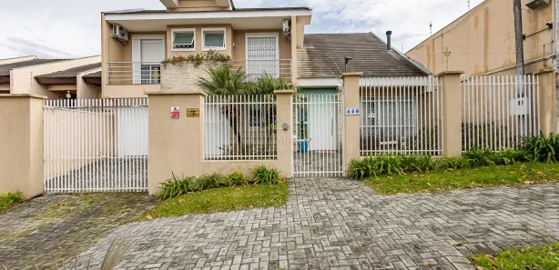 Casa com 4 Quartos para alugar, 316m² no Jardim Social, Curitiba