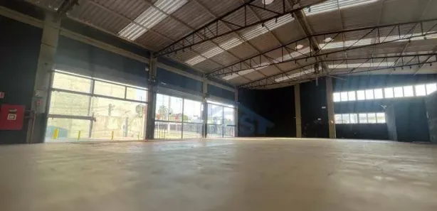 Galpão / Depósito / Armazém para alugar, 540m² no Jardim Rosalina, Cotia