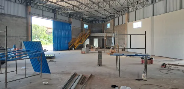 Galpão / Depósito / Armazém para alugar, 480m² no Jardim União, Cambé