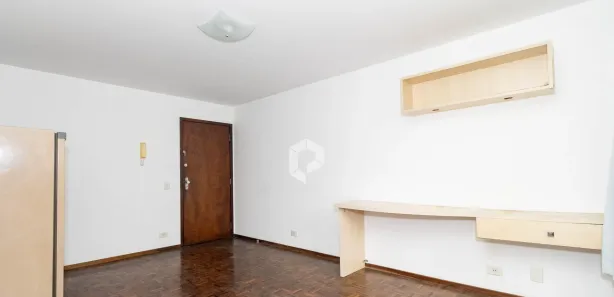 Apartamento com 2 Quartos à venda, 65m² no Centro, Curitiba