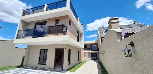 Sobrado com 3 Quartos à venda, 142m² no Xaxim, Curitiba