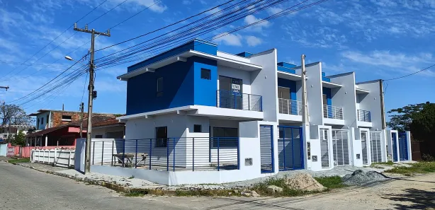 Sobrado com 2 Quartos à venda, 63m² no Do Ubatuba, São Francisco do Sul
