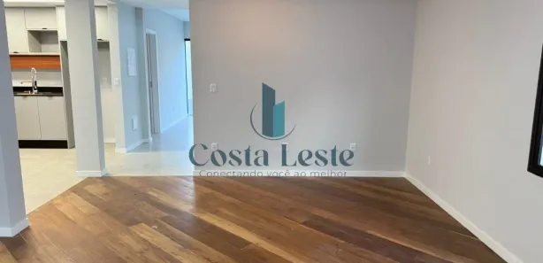 Casa com 4 Quartos para alugar, 230m² no Itacorubi, Florianópolis