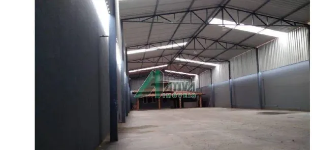 Galpão / Depósito / Armazém à venda, 540m² no Boa Esperança, Santa Luzia