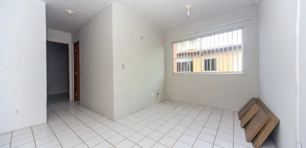 Apartamento com 2 Quartos para alugar, 52m² no Cidade Nova, Maracanaú