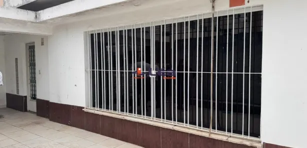 Casa Comercial para alugar, 143m² no Centro, Suzano