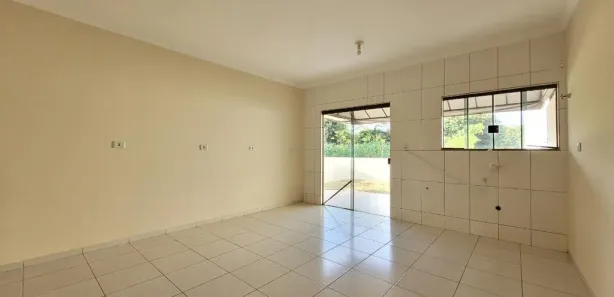 Casa com 2 Quartos para alugar, 75m² no Jardim Brasil, Maringá