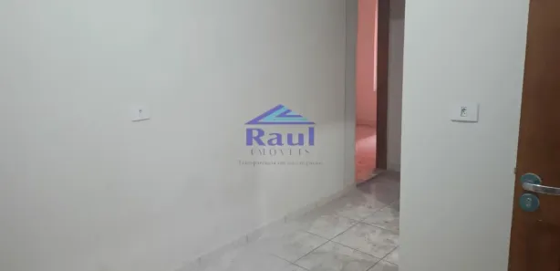 Casa com 1 Quarto para alugar, 50m² no Jardim Clementino, Taboão da Serra