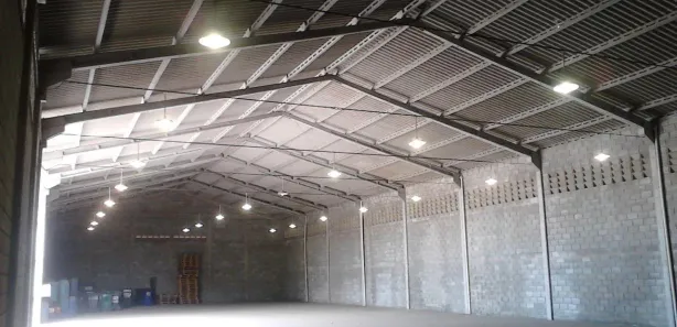 Galpão / Depósito / Armazém para alugar, 2715m² no BNH, Mesquita