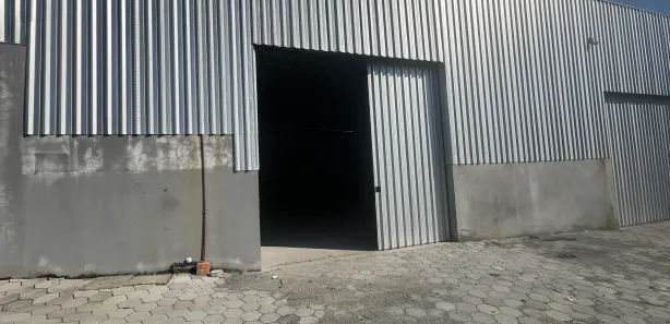 Galpão / Depósito / Armazém para alugar, 280m² no Rio Pequeno, Camboriú