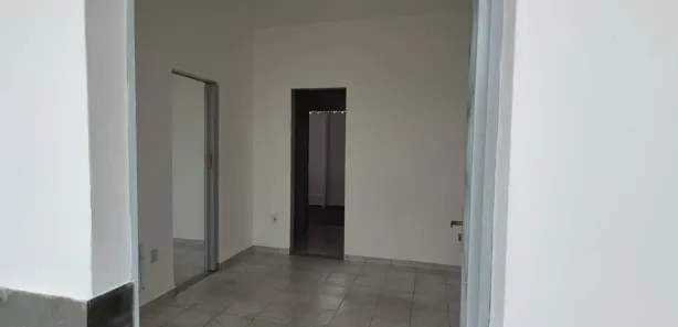 Casa com 1 Quarto para alugar, 35m² no Centro, Nilópolis