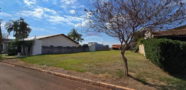Terreno / Lote / Condomínio à venda, 620m² no , Cravinhos